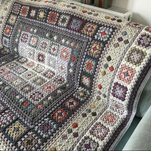 Beach Walk Blanket by Marion Mitchell - Handzon's Yarn Selection Pack