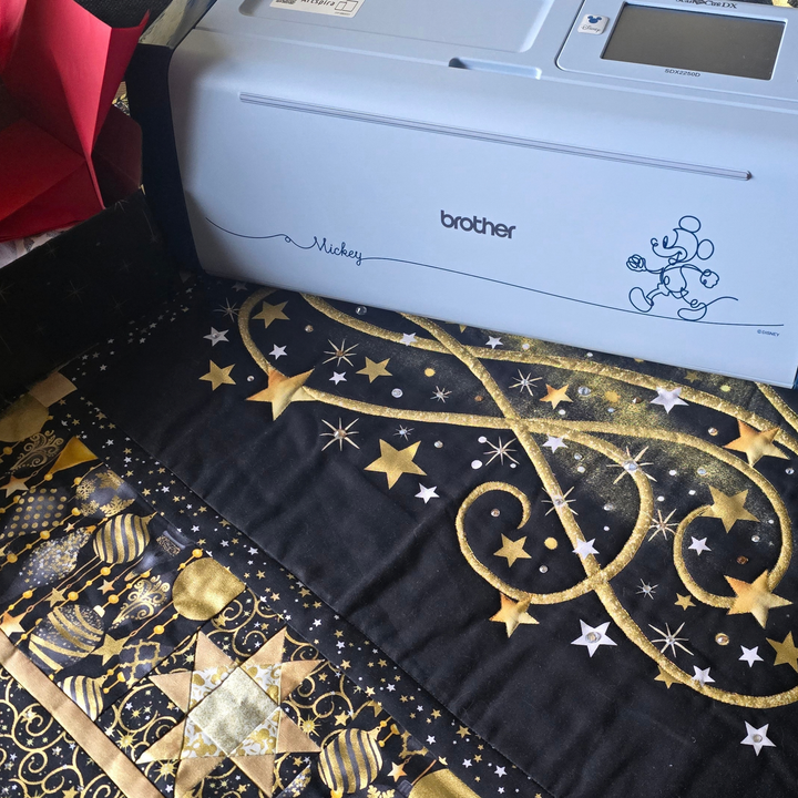 Golden Christmas Wallhanging Quilting Kit - Cutting files for Brother ScanNCut