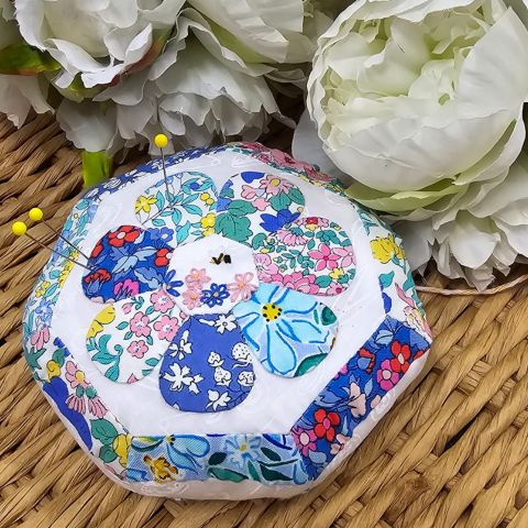 Bee Happy Pincushion Kit