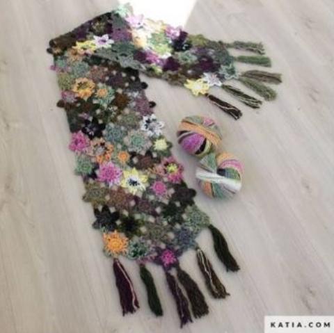 Katia Azteca Crochet Flowers Shawl