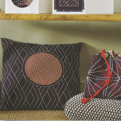 Sashiko - 20 Projects using traditional Japanese Stitching by Jill Clay