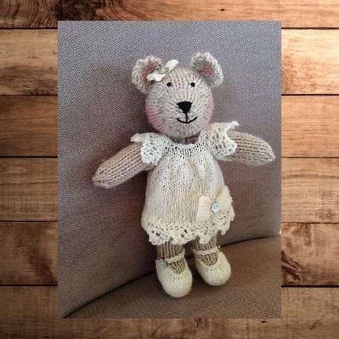 Lacey Bear Knitting Pattern