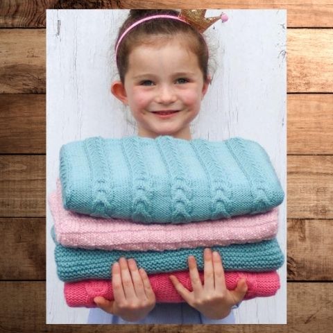 Touch Yarns 033 - Baby Blankets x 3 Designs with Bear