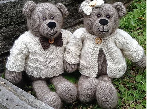 Winston and Clementine Bear Knitting Pattern