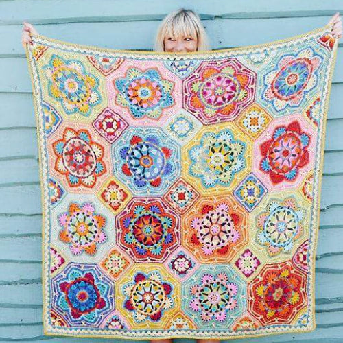 Eastern Jewels: Lucia Dunn's colouring of Janie Crow's Persian Tiles - Handzon's Yarn Selection Pack